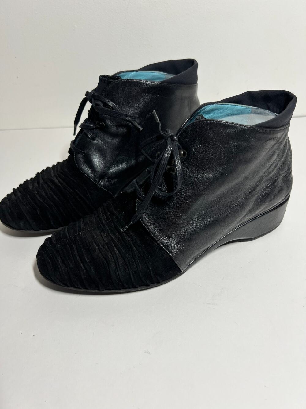 Thierry Rabotin EUC Black Leather Lace Up Bootie Boot 1" Wedge Heel 38.5 EU 8 US